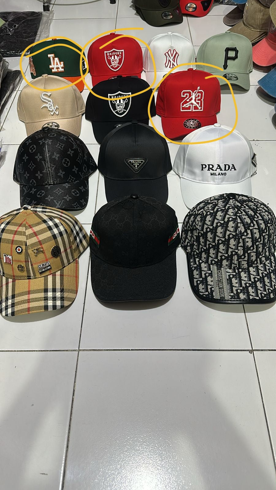 Caps - Streetwear essential