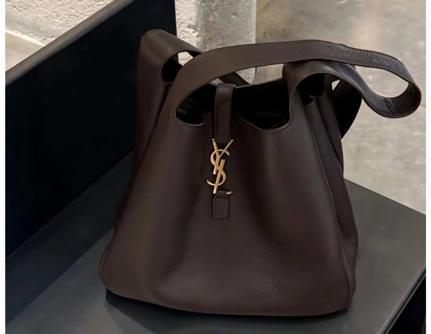 Shoulder bag - Soft leather
